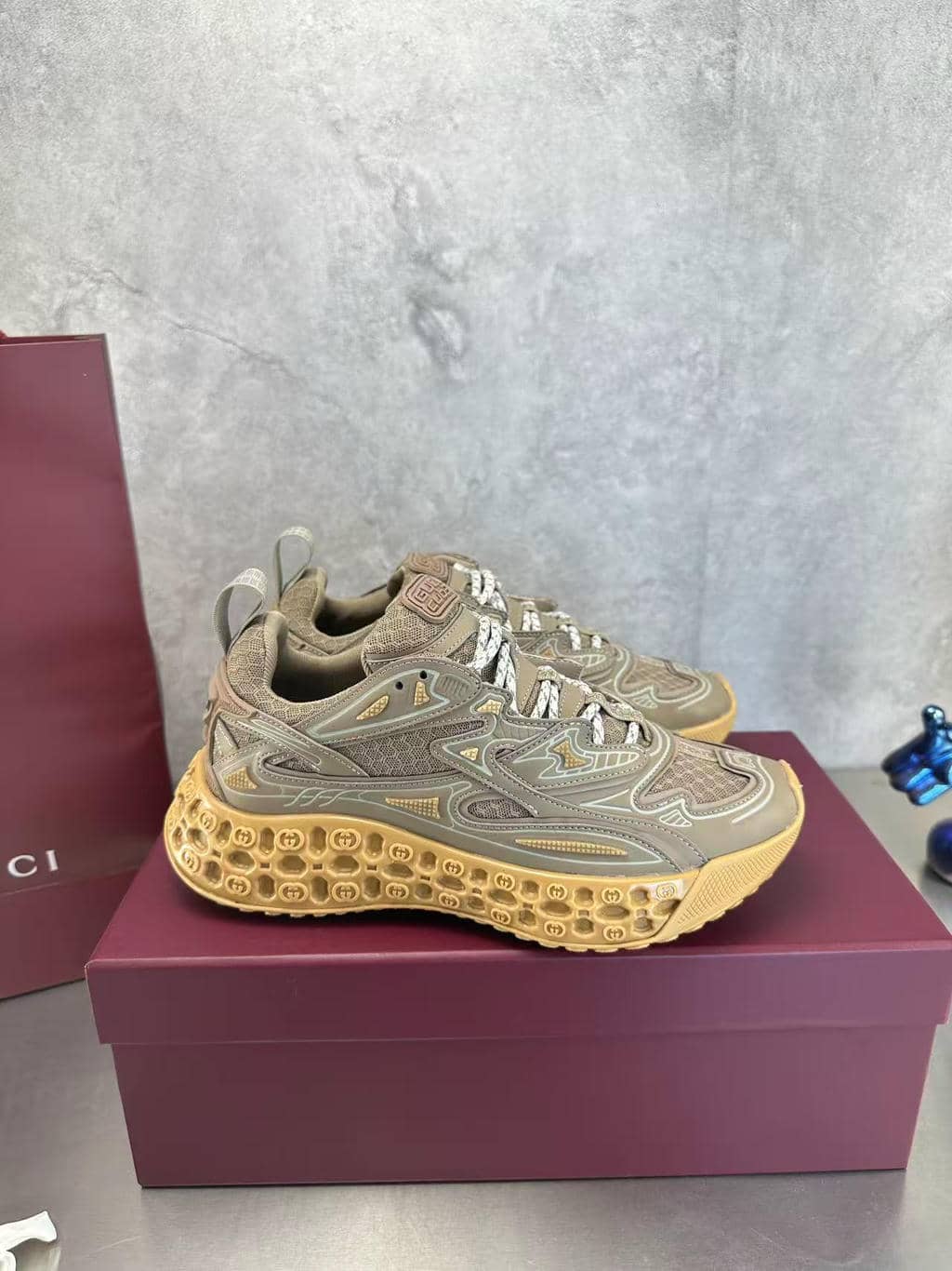 0021 Sneaker